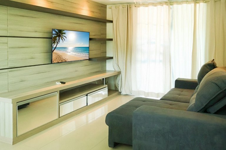 Casa Com 04 Quartos e Piscina em Zimbros