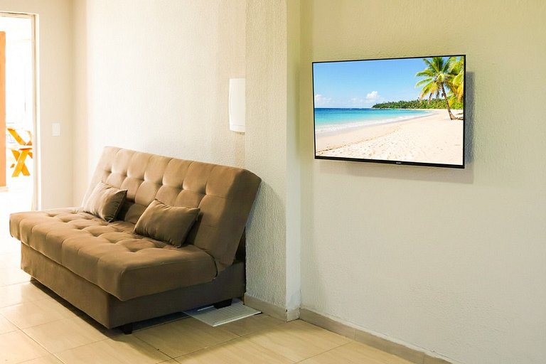 Casa Com 04 Quartos e Piscina em Zimbros