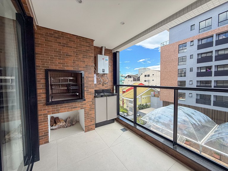 258 - Apartamento com 3 suítes praia de Bombas