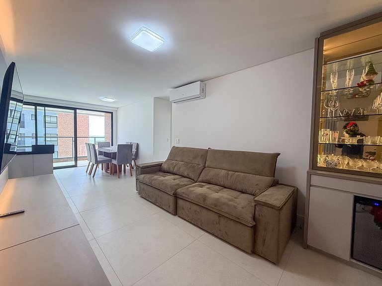 258 - Apartamento com 3 suítes praia de Bombas