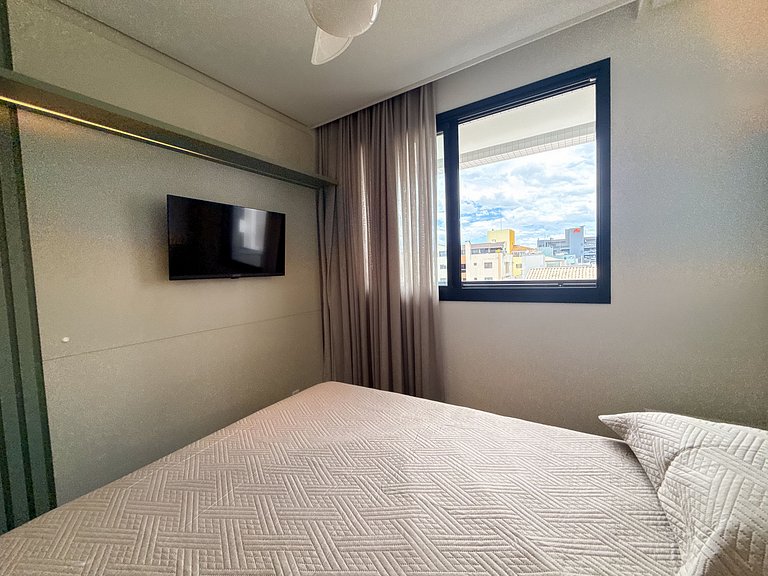 258 - Apartamento com 3 suítes praia de Bombas