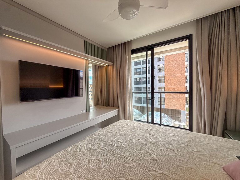 258 - Apartamento com 3 suítes praia de Bombas