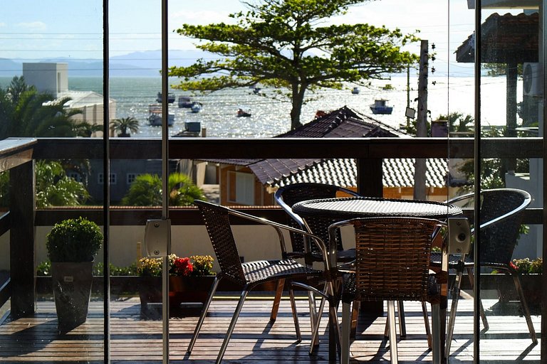 425 - Casa a 50 metros da praia em Canto Grande