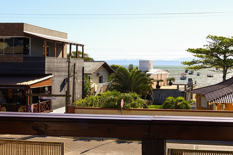 Casa a 50 metros da praia em canto grande