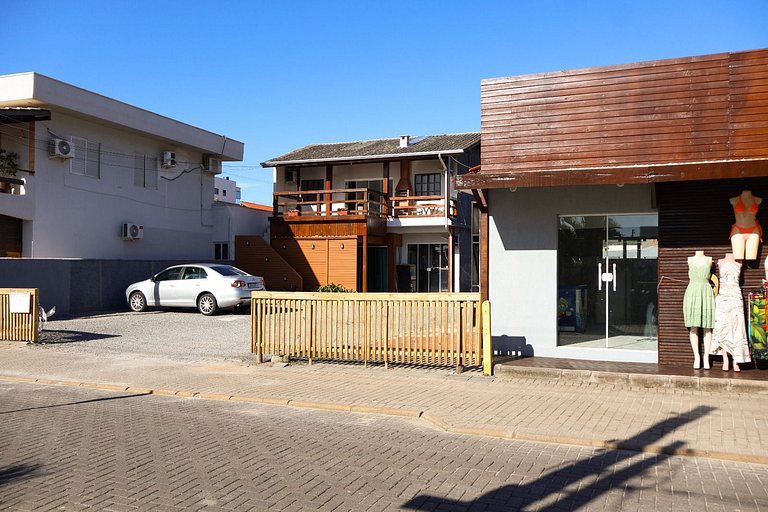 425 - Casa a 50 metros da praia em Canto Grande