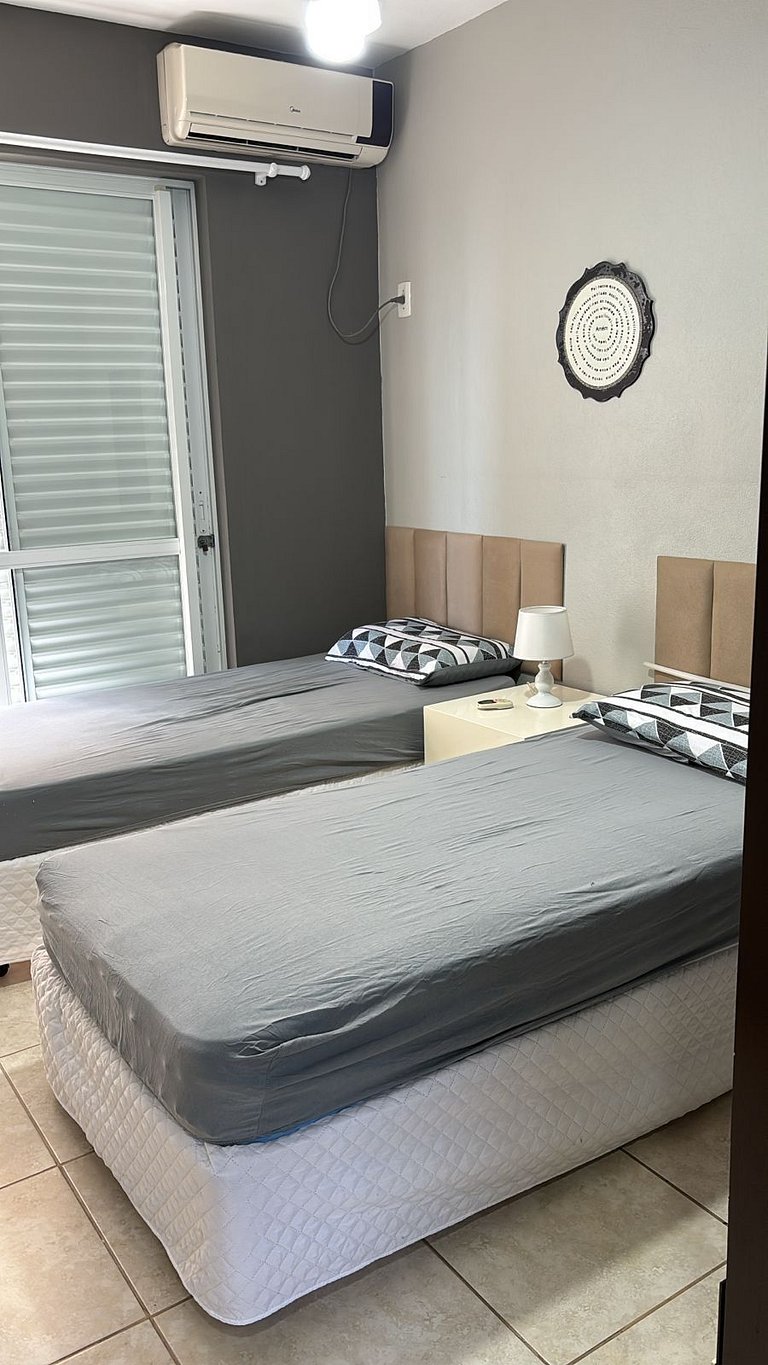 206 - Triplex em Bombas para família