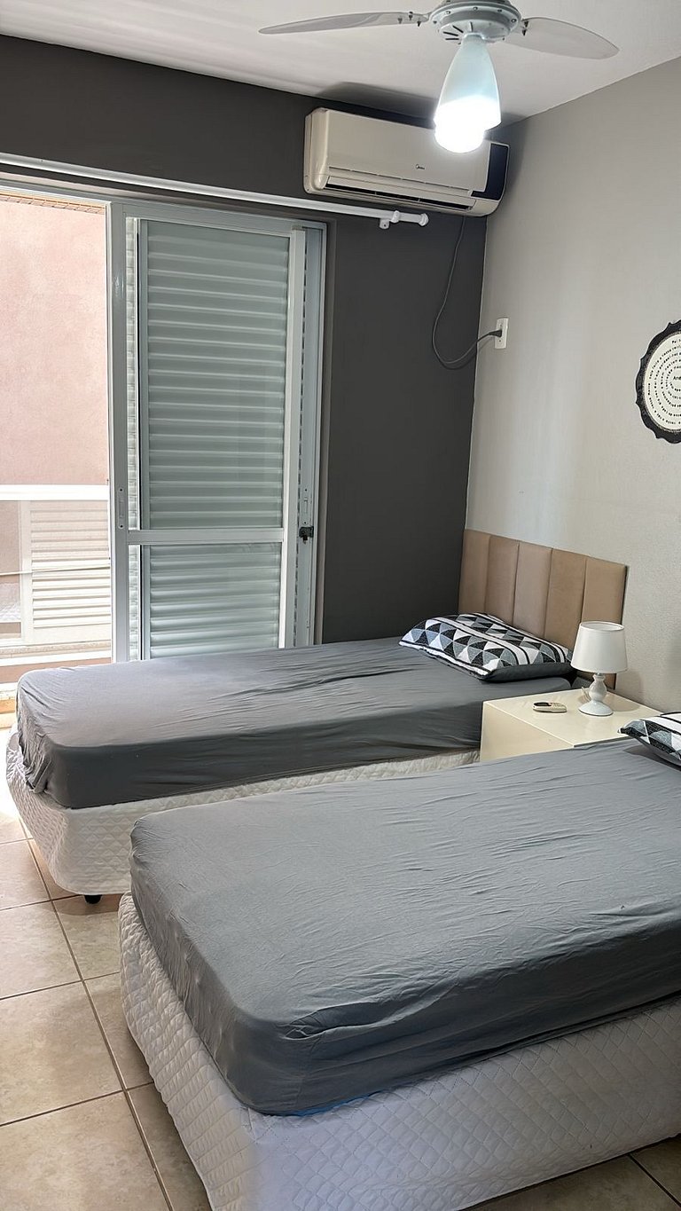 206 - Triplex em Bombas para família