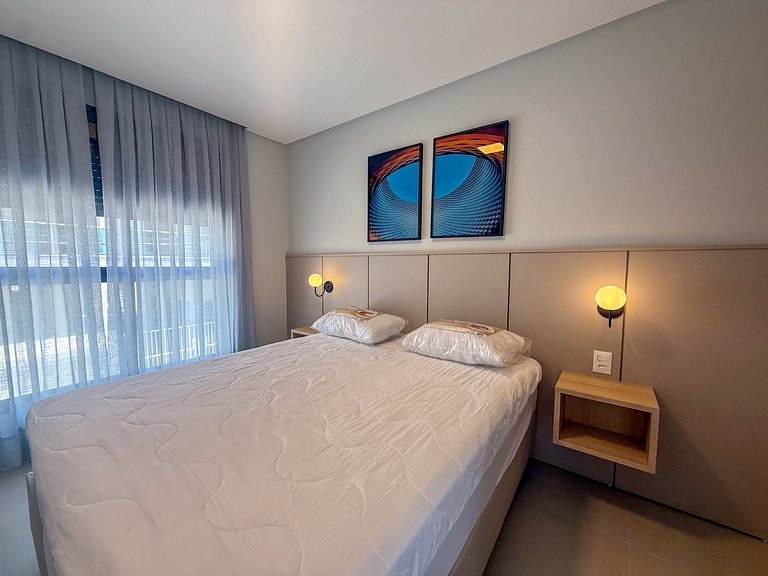 118 - Apto Bombinhas Centro com 03 suítes