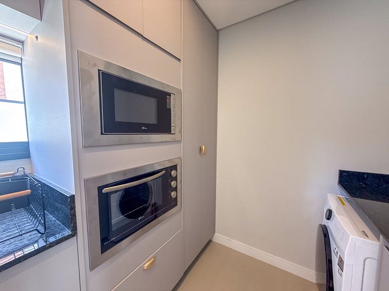 118 - Apto Bombinhas Centro com 03 suítes