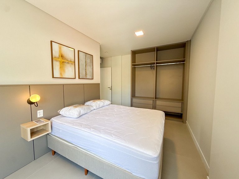 119 - Apto Bombinhas Centro 03 suítes