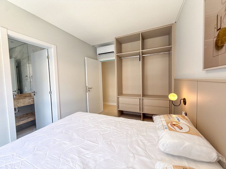 119 - Apto Bombinhas Centro 03 suítes