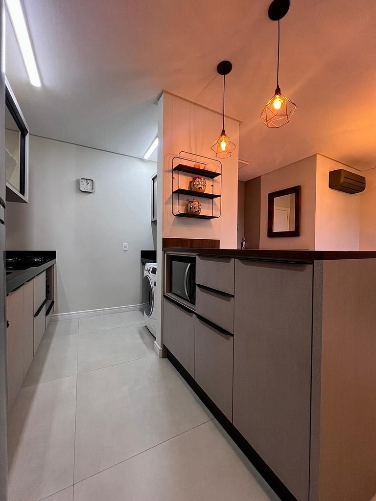 252 - Apartamento com piscina praia de Bombas