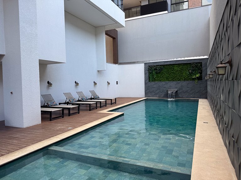 252 - Apartamento com piscina praia de Bombas