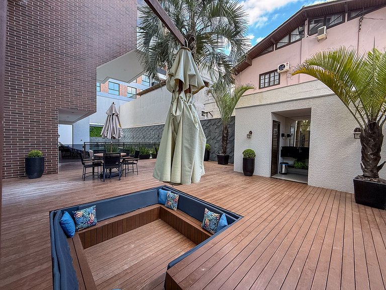 252 - Apartamento com piscina praia de Bombas